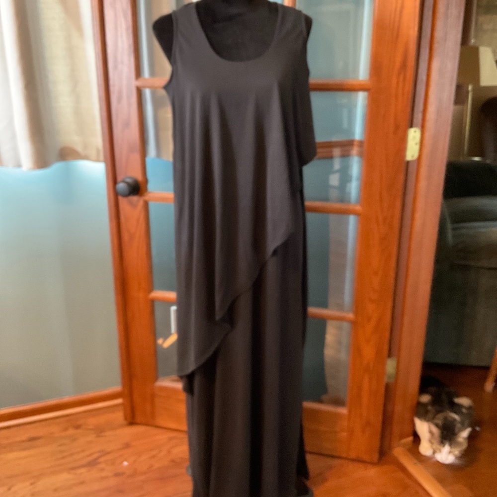Black maxi dress